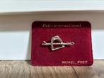 Broche paardensport | Nikkelvrij | Peli-International, Overige materialen, 4 tot 7 cm, Ophalen of Verzenden, Zo goed als nieuw