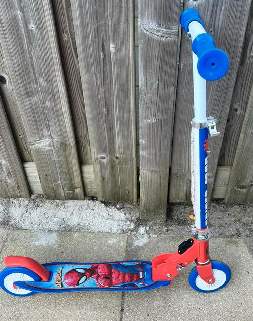 Spider-Man Kinderstep – Opvouwbaar en in Goede Staat!, Fietsen en Brommers, Steps, Zo goed als nieuw, Gewone step, Ophalen