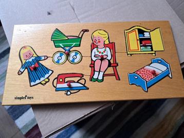 Vintage houten puzzel pop en meisje beschikbaar voor biedingen