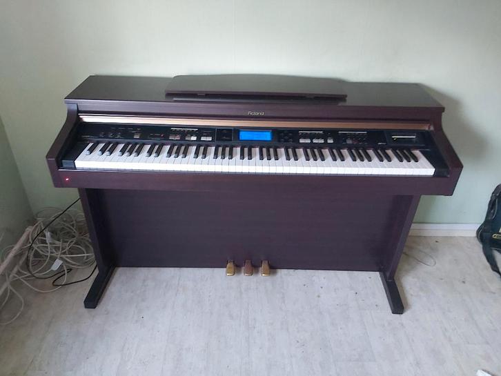 Roland KR-103 Digitale Piano, Muziek en Instrumenten, Piano's, Gebruikt, Piano, Bruin, Digitaal, Ophalen