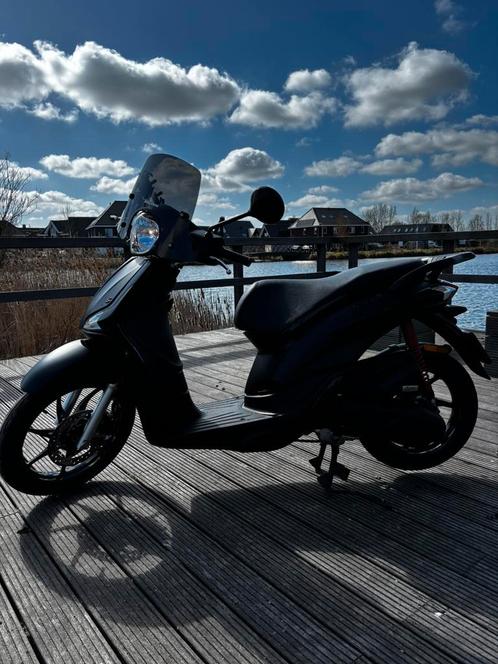 Piaggio Liberty S 50 – Stijl, Power & Comfort in 1 Scooter!, Fietsen en Brommers, Scooters | Piaggio, Overige modellen, Ophalen