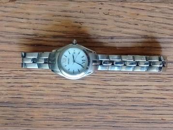 19 dames horloges voor 5 euro beschikbaar voor biedingen