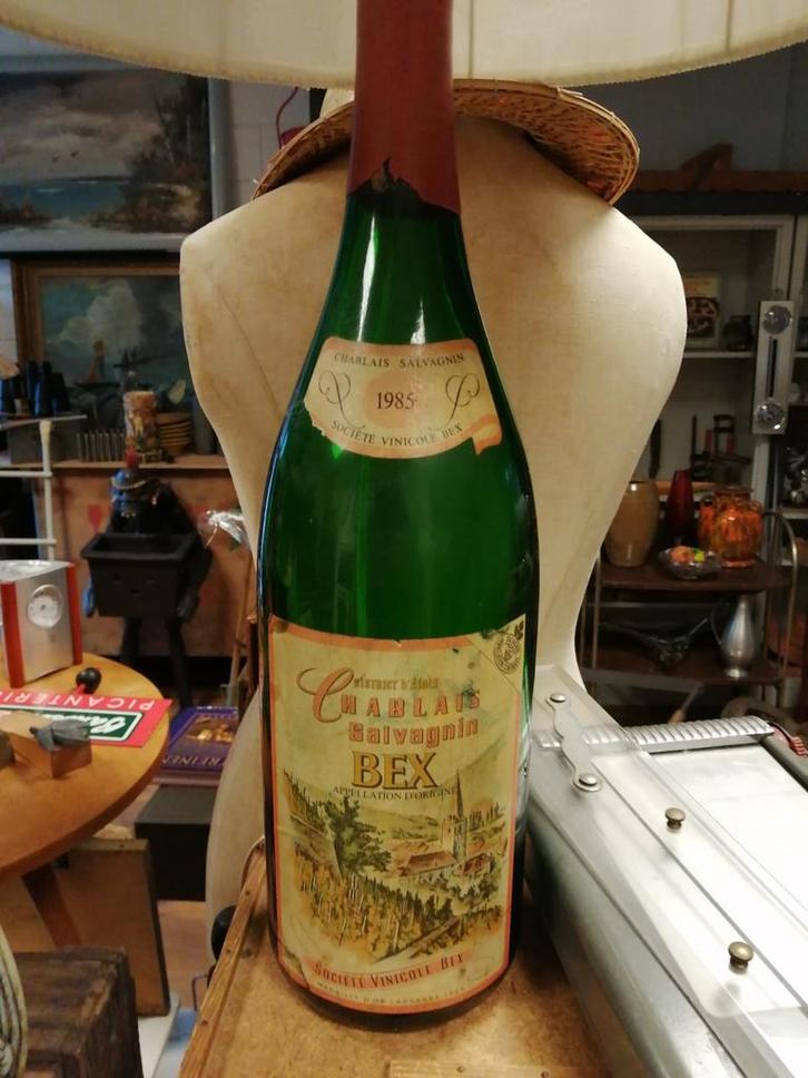 Xxl oude wijnfles als lamp totale hoogte 80 cm mooie staat., Antiek en Kunst, Curiosa en Brocante, Ophalen of Verzenden