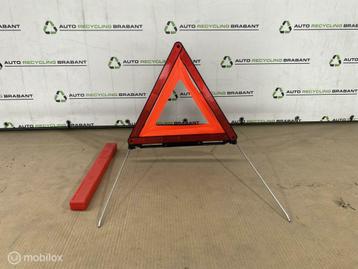 Gevarendriehoek ORIGINEEL Volkswagen Audi 1T0860250A beschikbaar voor biedingen