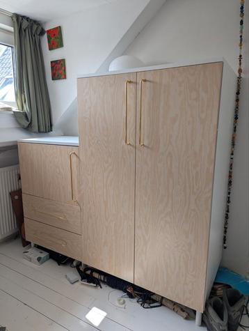 Twee stijlvolle IKEA PLATSA kasten – los of als set beschikbaar voor biedingen