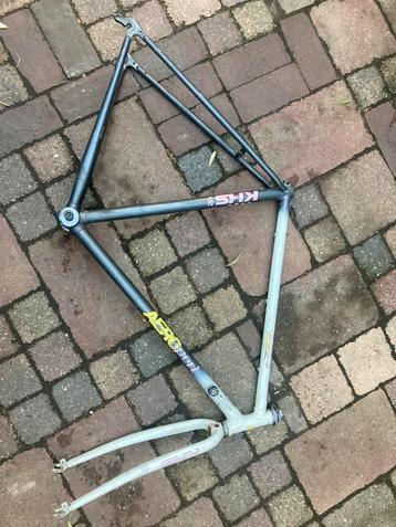 Maat 52 racefiets staal AERO SPORT beschikbaar voor biedingen