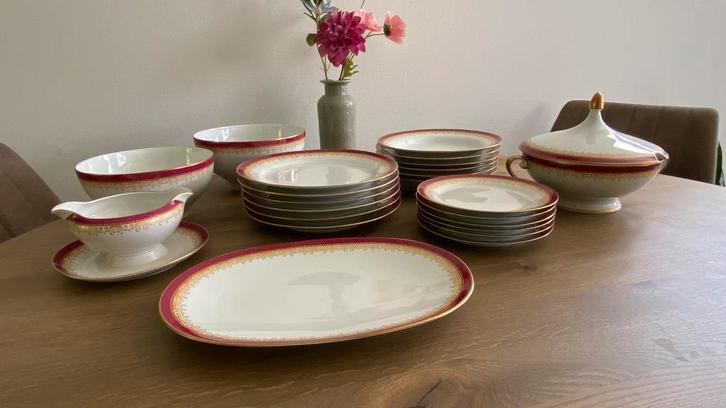 Hutschenreuther Drache modell exclusiv servies, Antiek en Kunst, Antiek | Servies compleet, Ophalen