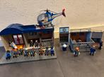 Playmobil Politiebureau + Helikopter + Figuren, Kinderen en Baby's, Speelgoed | Playmobil, Ophalen of Verzenden, Zo goed als nieuw