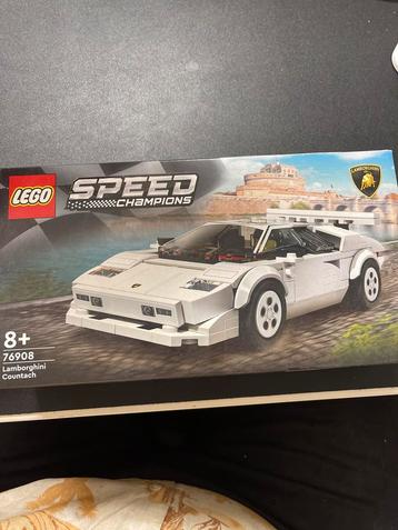 Nieuwe LEGO Speed Champions Lamborghini Countach 76908 beschikbaar voor biedingen