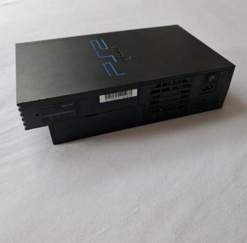 Playstation 2 PS2 + 2 controllers beschikbaar voor biedingen