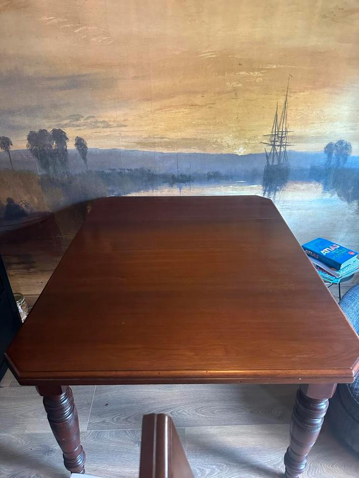 Antieke uitschuifbare eettafel op wieltjes, Huis en Inrichting, Tafels | Eettafels, Gebruikt, 50 tot 100 cm, 100 tot 150 cm, Vier personen