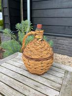 Decoratieve oude Franse wijnfles in riet biezen gistfles, Antiek en Kunst, Ophalen of Verzenden