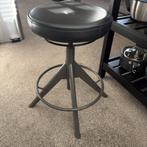 IKEA KULLABERG kruk (zwart) in uitstekende staat., Huis en Inrichting, Barkrukken, Ophalen, 60 tot 90 cm, Zo goed als nieuw, Metaal