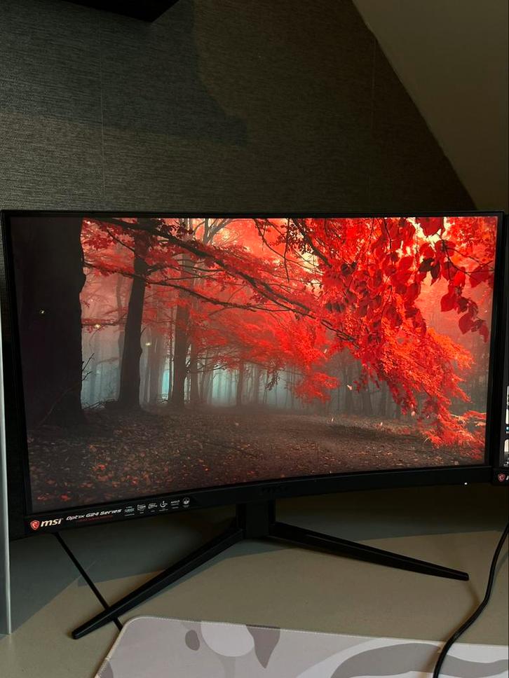 2x MSI G24C4 Gaming Monitor (INCLUSIEF DOOS), Computers en Software, Monitoren, Zo goed als nieuw, 151 t/m 200 Hz, DisplayPort