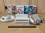 Nintendo Wii met games o.a. Mariokart, Spelcomputers en Games, Spelcomputers | Nintendo Wii, Ophalen of Verzenden, Zo goed als nieuw