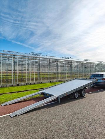 Hapert auto aanhanger  beschikbaar voor biedingen