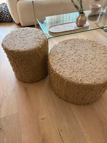 Beige Poefjes - Set van 2 beschikbaar voor biedingen