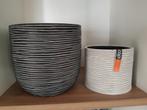 2x Capi bloempot Nature Rib ivoor + antraciet / zwart, Tuin en Terras, Bloempotten, Kunststof, Rond, Ophalen of Verzenden, Zo goed als nieuw