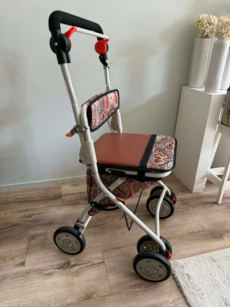 Boodschappenwagentje met zitting, 40 tot 60 cm, Overige kleuren, Ophalen of Verzenden, Zo goed als nieuw