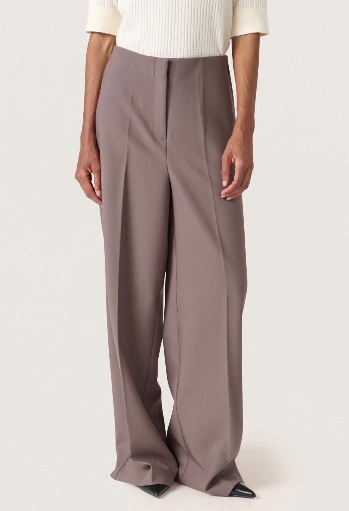 NIEUW Soaked in Luxury pantalon broek L, Kleding | Dames, Broeken en Pantalons, Nieuw, Maat 42/44 (L), Bruin, Lang, Ophalen of Verzenden