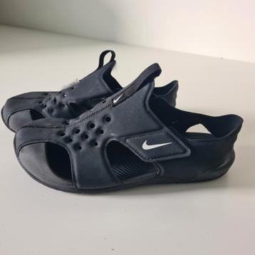 Nike sandalen maat 33,5 beschikbaar voor biedingen