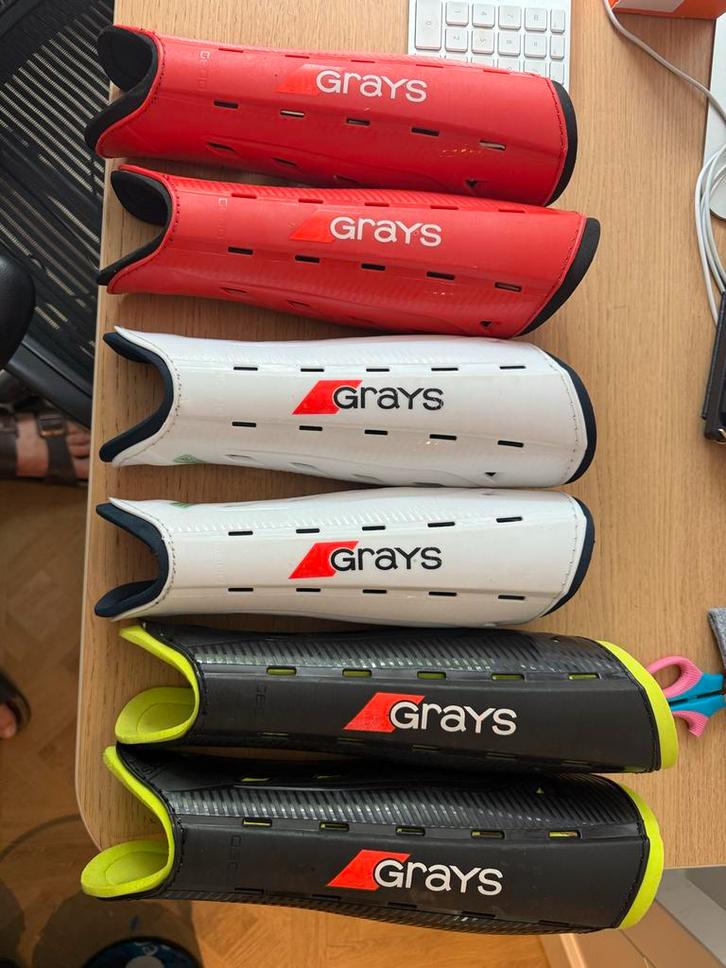 P/s te koop 3 paar Grays G600 Scheenbeschermers - Maat S & M, Sport en Fitness, Hockey, Gebruikt, Overige typen, Ophalen of Verzenden