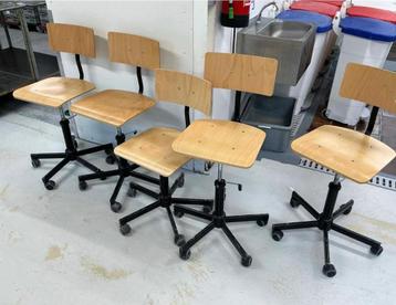 werkplaatsstoel houten stoelen stoel magazijnstoel koopje beschikbaar voor biedingen