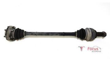 Aandrijfas rechts-achter van een BMW X1 beschikbaar voor biedingen