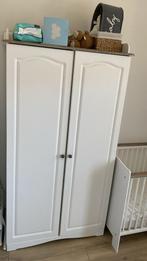 Complete babykamer bed, comode en klerenkast, Ophalen, Zo goed als nieuw, Jongetje of Meisje