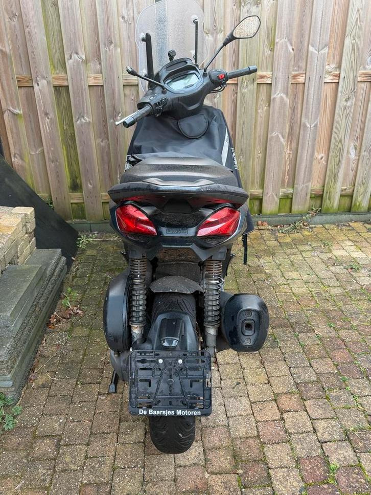 Piaggio Beverly 2022, Fietsen en Brommers, Scooters | Piaggio, Gebruikt, Ophalen of Verzenden