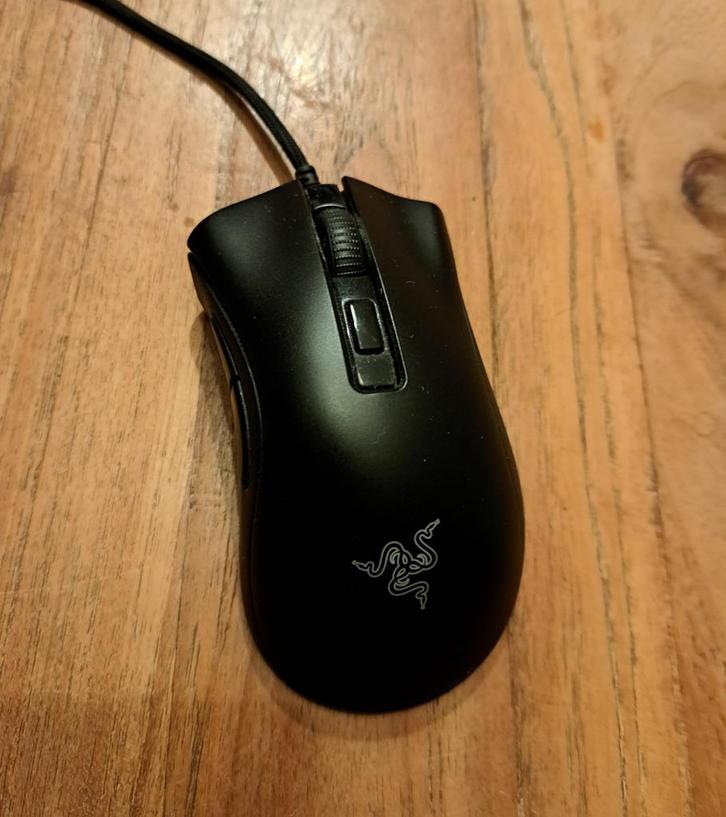 Razer deathadder v2 mini, Computers en Software, Muizen, Zo goed als nieuw, Rechtshandig, Ergonomisch, Ophalen of Verzenden