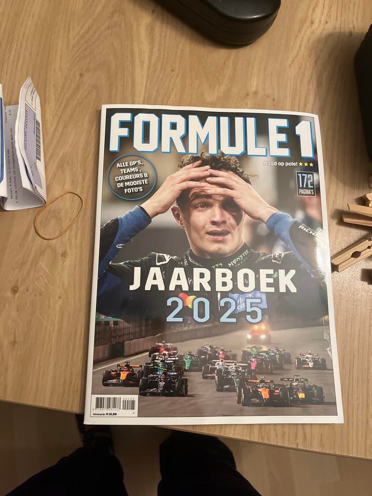 Formule 1 Jaarboek 2025, Ophalen, Zo goed als nieuw, Sport en Vrije tijd