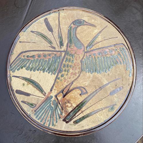 Groot wandbord met vogel, van keramiek, Antiek en Kunst, Antiek | Wandborden en Tegels, Ophalen of Verzenden