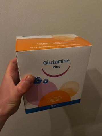 3x Glutamine plus 30 zakjes beschikbaar voor biedingen
