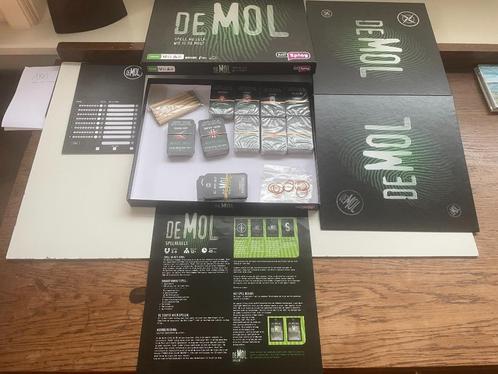 D217 Wie is de Mol Bordspel. Niets is wat het lijkt ...., Hobby en Vrije tijd, Gezelschapsspellen | Bordspellen, Gebruikt, Een of twee spelers