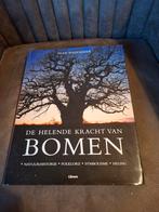 De Helende Kracht van Bomen - Fred Hageneder, Ophalen of Verzenden, Gelezen, Bloemen, Planten en Bomen, Fred Hageneder