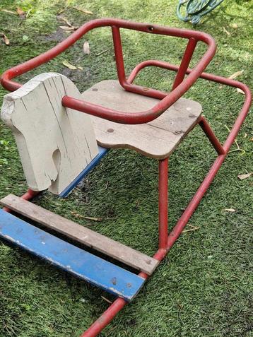 Vintage klassiek schommel paardje (brocante) beschikbaar voor biedingen