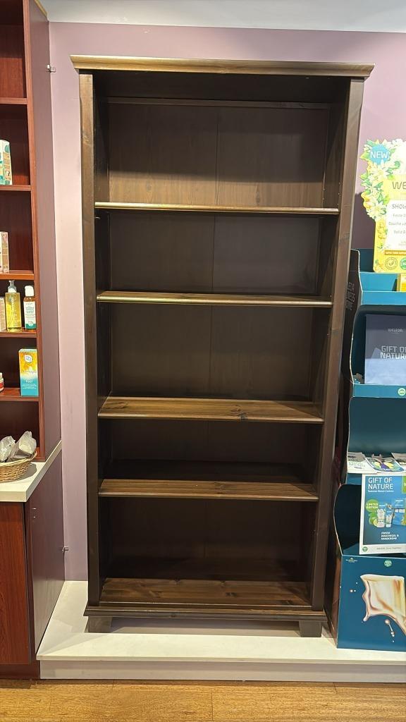 2x eikenhouten kast, 2 stuks voor euro 140, Huis en Inrichting, Woonaccessoires | Wandplanken en Boekenplanken, Zo goed als nieuw