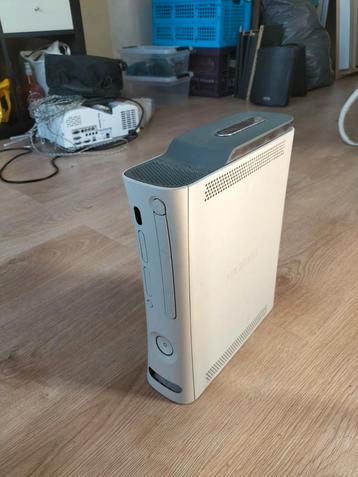 XBOX 360 2009 zonder kabels beschikbaar voor biedingen