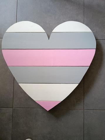 Houten bord hart, geboortebord, decoratie beschikbaar voor biedingen