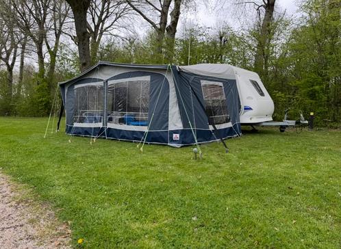 Nette Hobby 500 KMFE familie caravan de luxe AIRCO, VOORTENT, Caravans en Kamperen, Caravans, Particulier, tot en met 6, 750 - 1000 kg