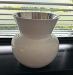 Witte aluminium vaas Hema, Overige kleuren, Ophalen of Verzenden, Minder dan 50 cm, Glas
