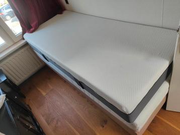 bed en emma matras bijna niet op geslapen beschikbaar voor biedingen