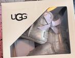 Uggs baby goud nieuw in doos jesse bow metallic uggs, Schoentjes, UGG, Jongetje of Meisje, Nieuw