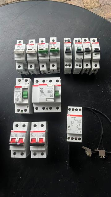 ABB automaten aardlekschakelaar hoofdschakelaars beschikbaar voor biedingen