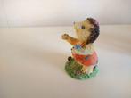 Beeldje egeltje van polystone met oranje jurkje 7 cm hoog, Ophalen of Verzenden, Zo goed als nieuw, Dier