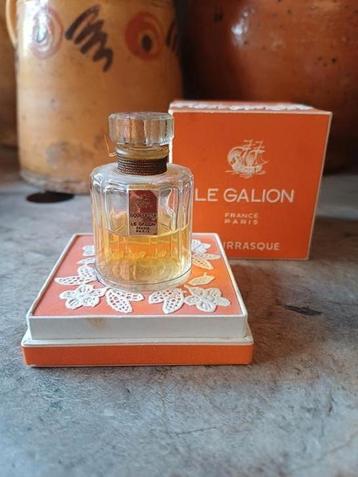 Antieke parfumfles 1930 Le Galion France, Bourrasque beschikbaar voor biedingen