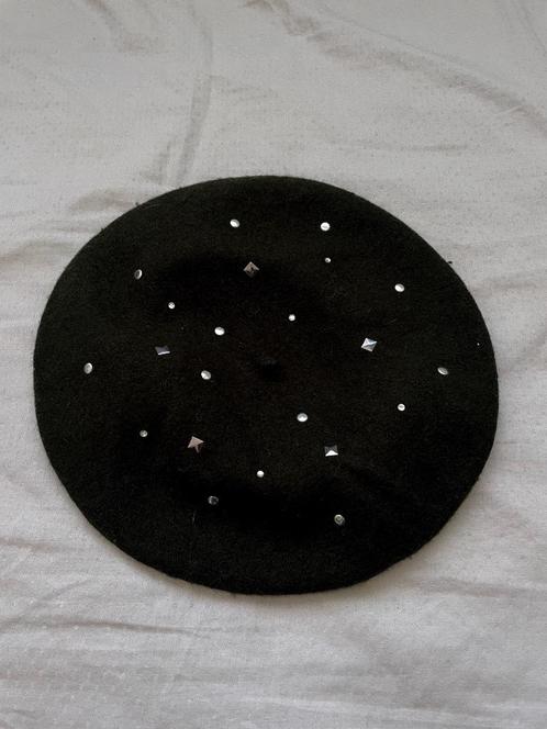 Leuke donkergroen 100 % wollen baret met studs made in Italy, Kleding | Dames, Mutsen, Sjaals en Handschoenen, Zo goed als nieuw