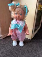 Baby wanna walk doll uit 1991, Verzamelen, Poppen, Ophalen of Verzenden, Gebruikt, Pop