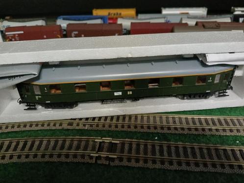 2 nieuwe roco ho 4 assige rijtuigen groen in doos, Hobby en Vrije tijd, Modeltreinen | H0, Nieuw, Wagon, Gelijkstroom, Roco, Ophalen of Verzenden